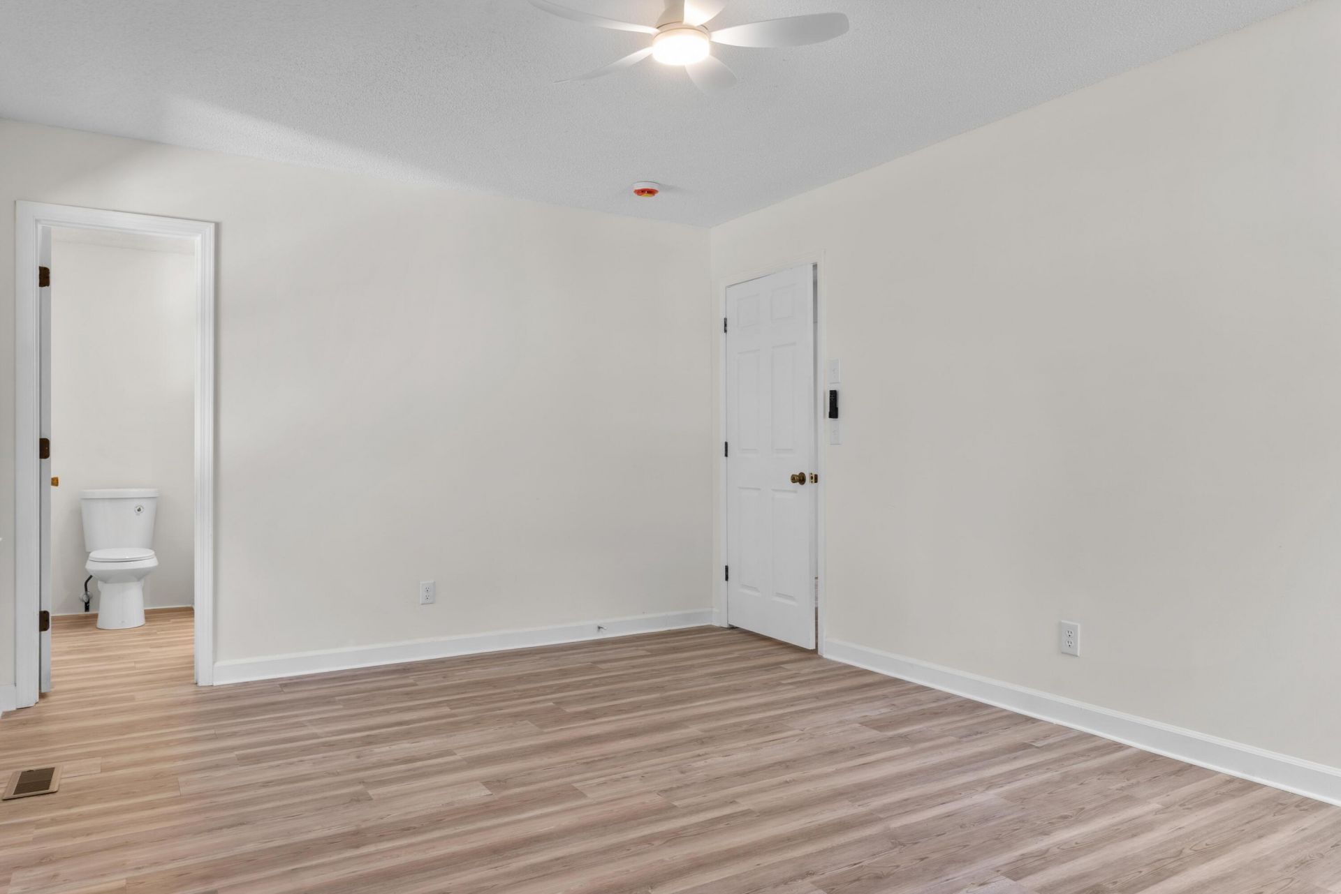 392 Fanfare Lane Photo 21