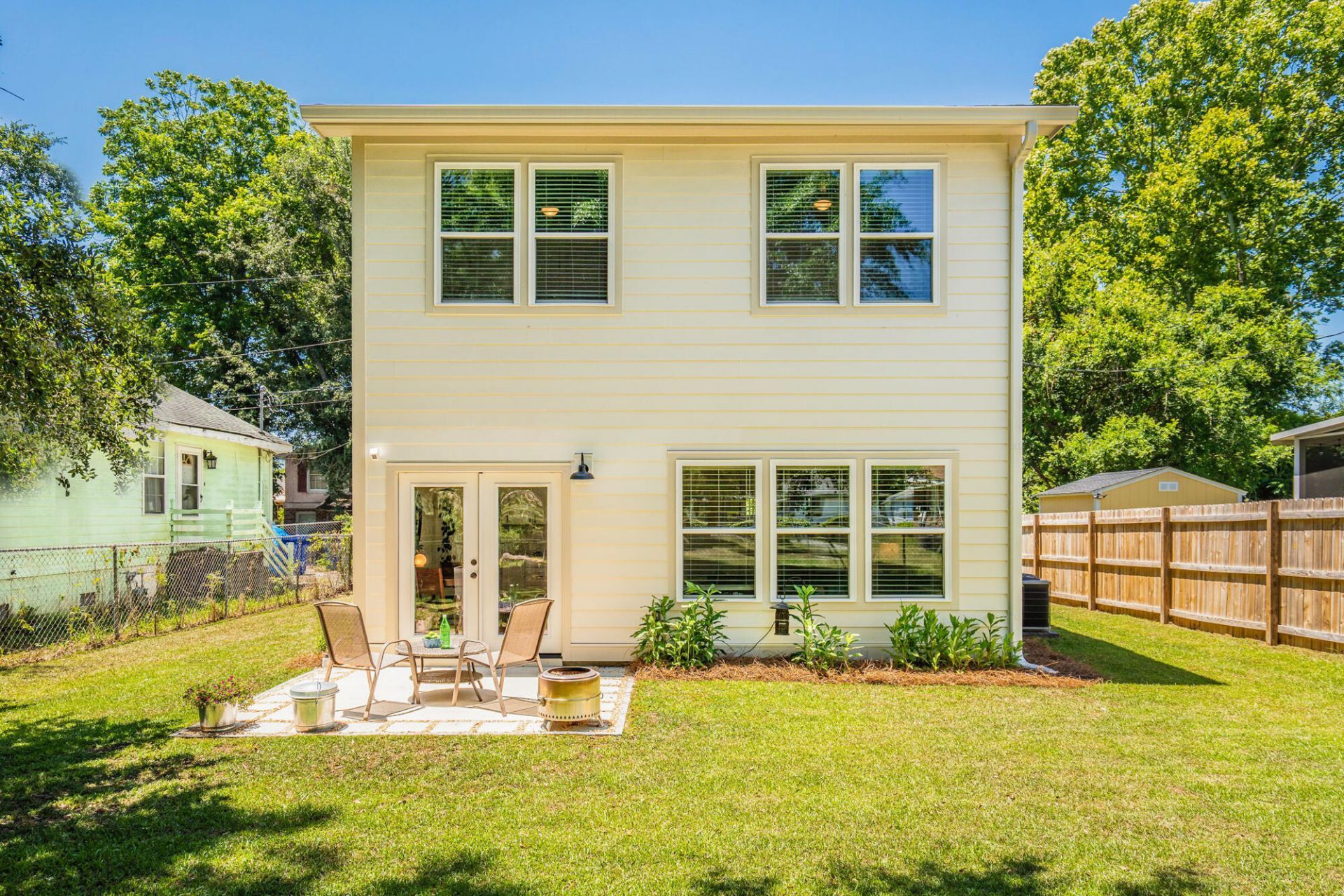 954 Channing Street Photo 27