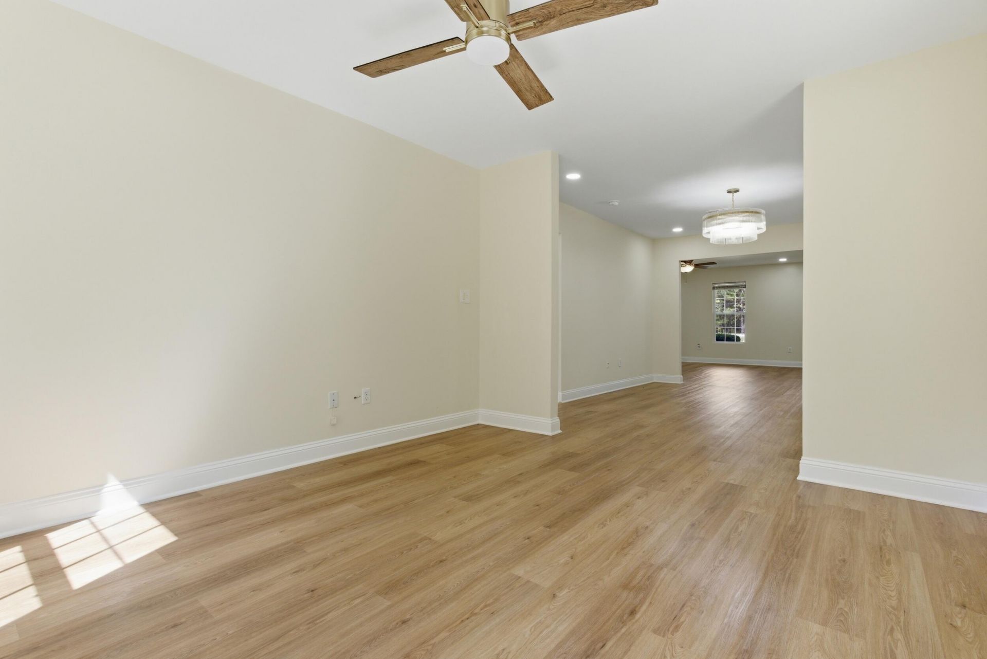 956 Saint Matthews Road Photo 13