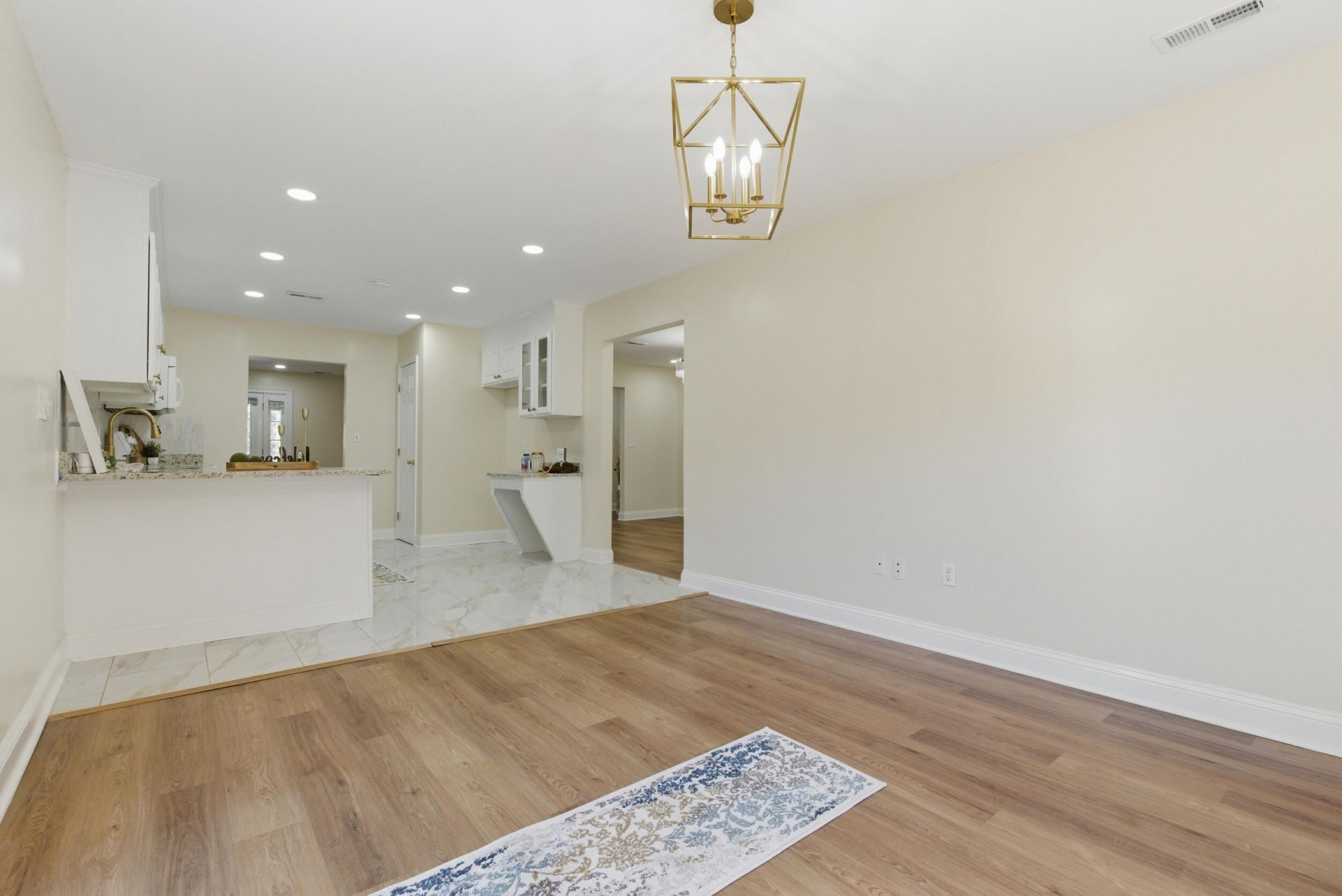 956 Saint Matthews Road Photo 17