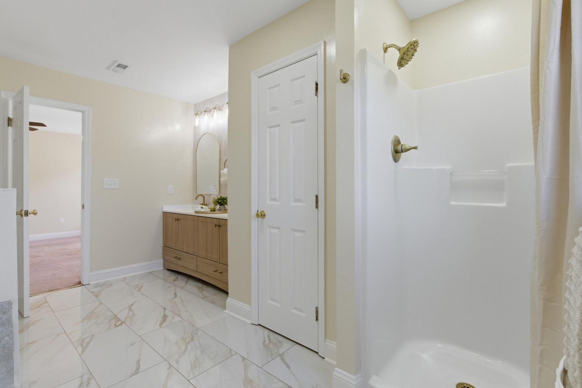 956 Saint Matthews Road Photo 24