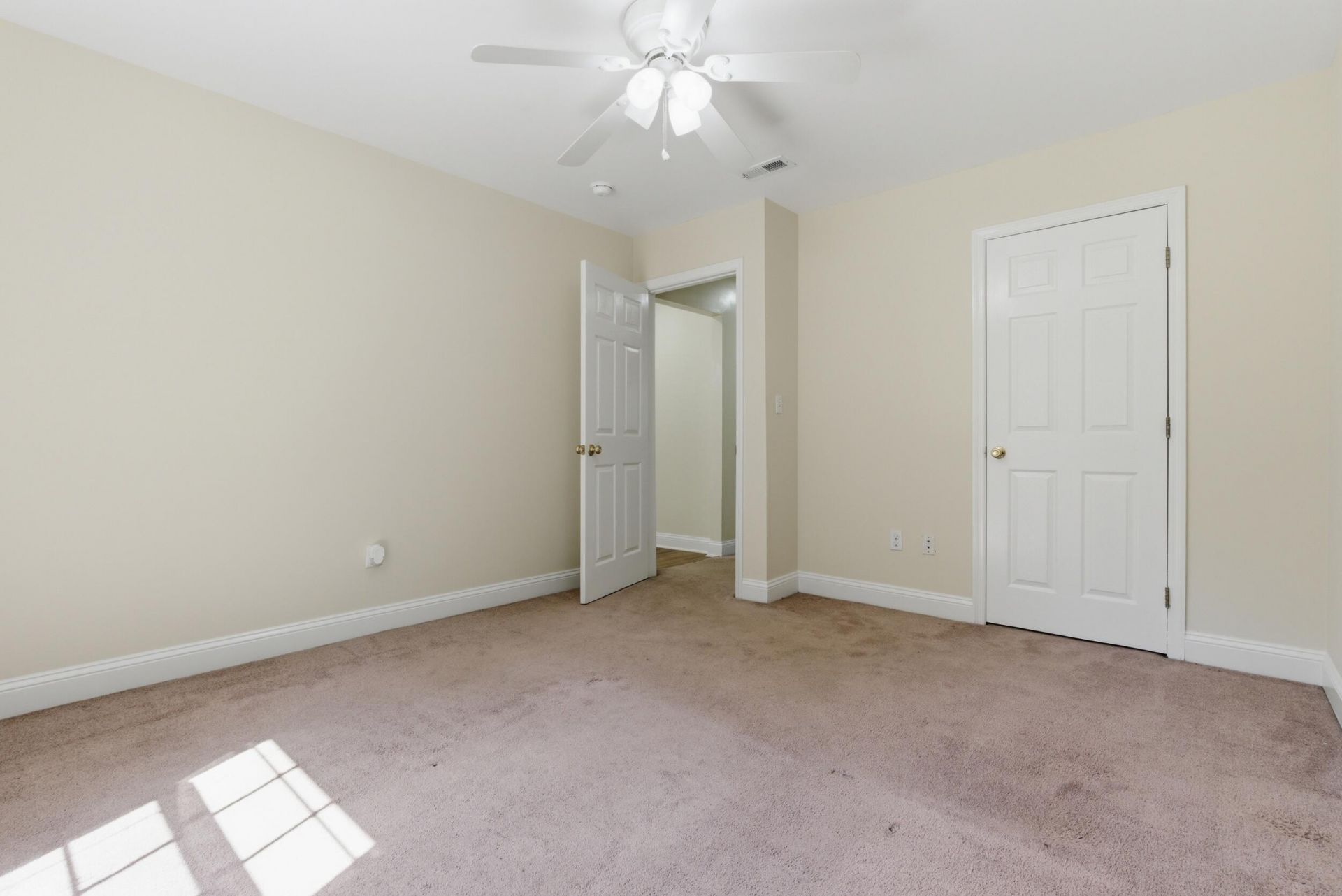 956 Saint Matthews Road Photo 28