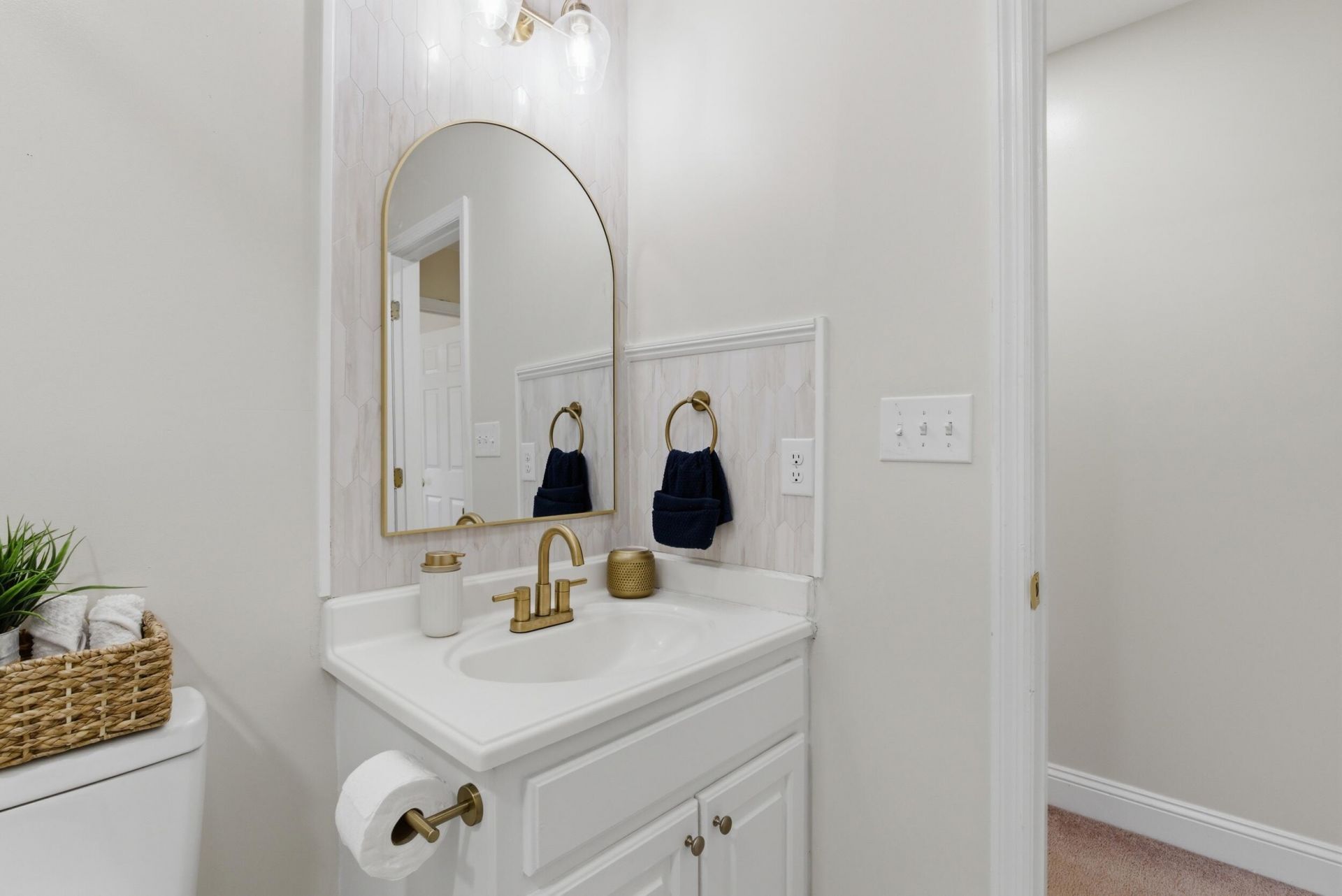 956 Saint Matthews Road Photo 32