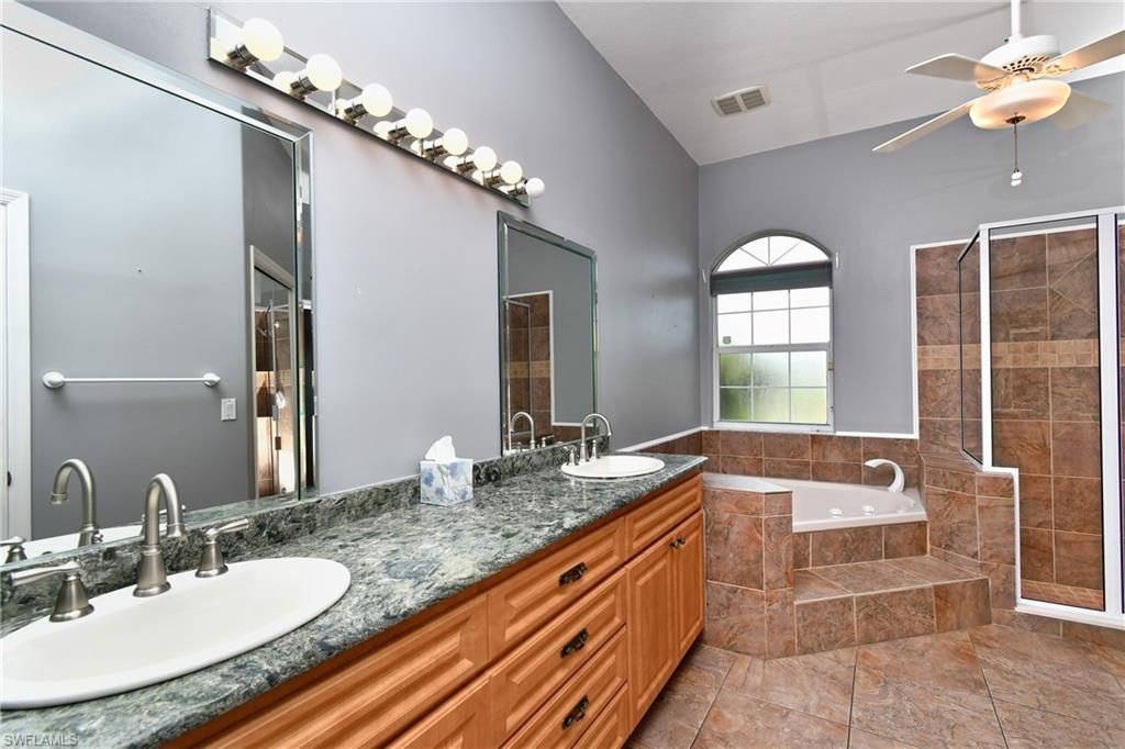 2313 SW 53rd Ter, Cape Coral, FL 33914 Photo