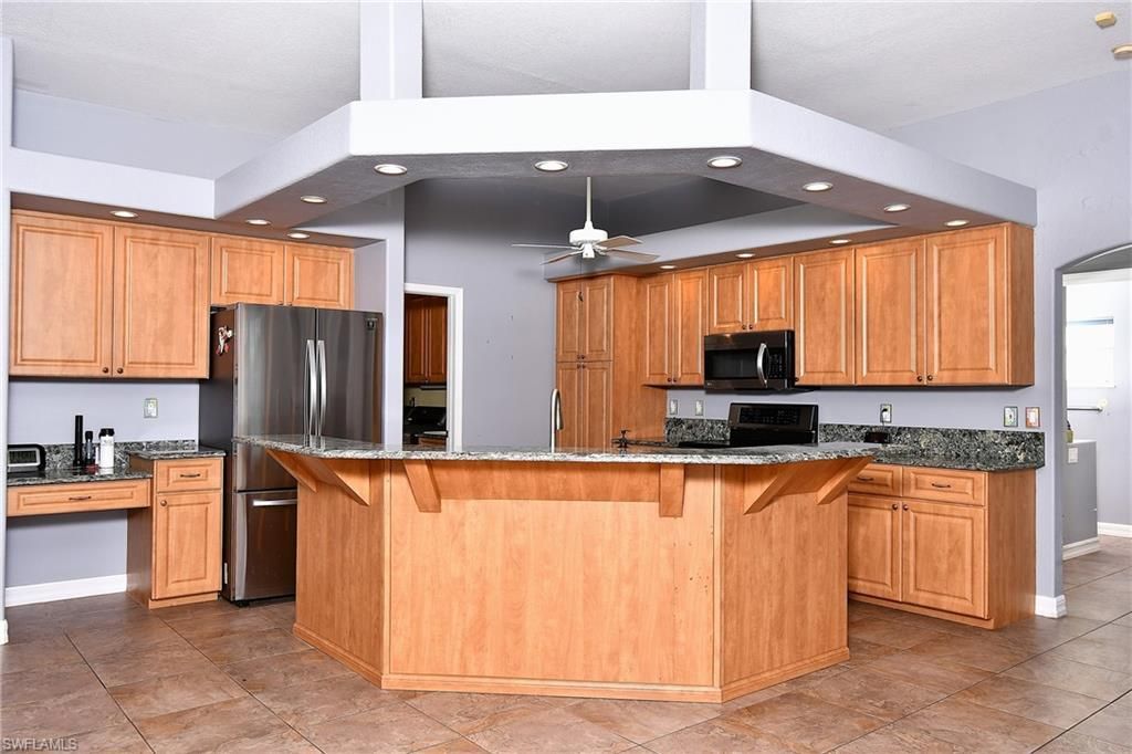 2313 SW 53rd Ter, Cape Coral, FL 33914 Photo