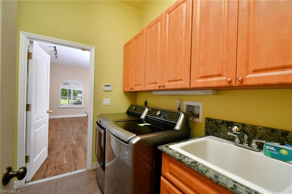 2313 SW 53rd Ter, Cape Coral, FL 33914 Photo