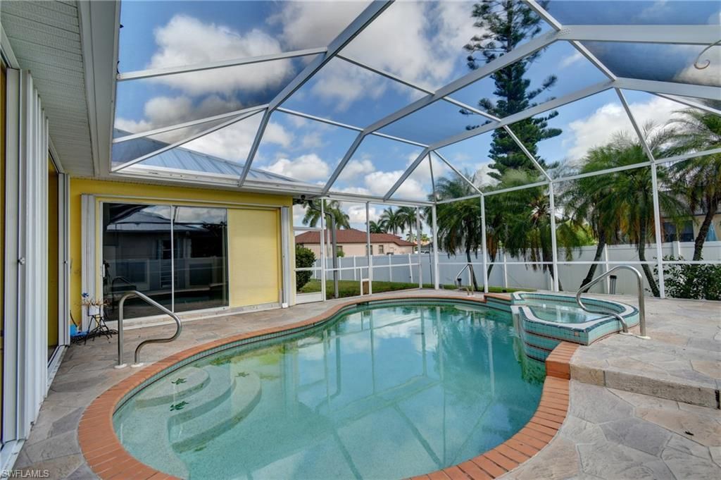 2313 SW 53rd Ter, Cape Coral, FL 33914 Photo