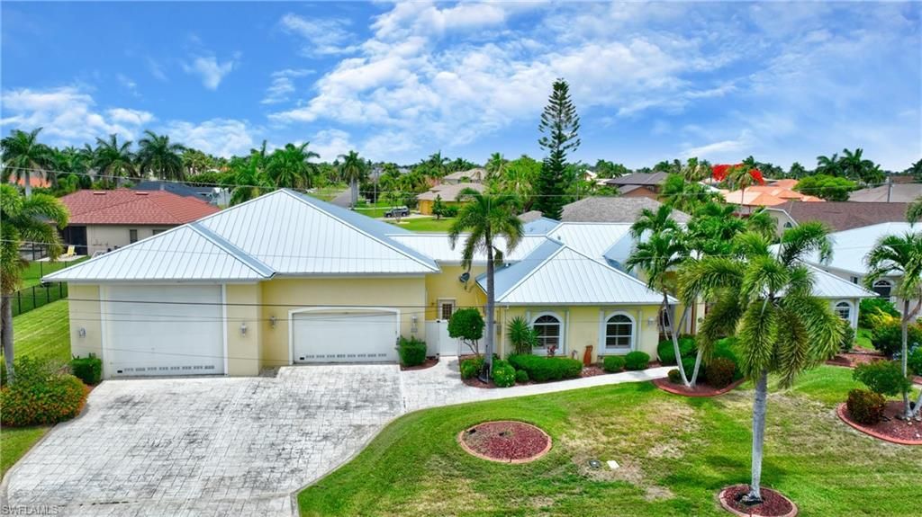 2313 SW 53rd Ter, Cape Coral, FL 33914 Photo