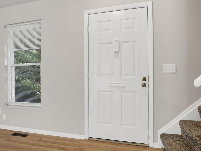 5862 Hallridge Circle , Columbus, OH 43232 Photo 18