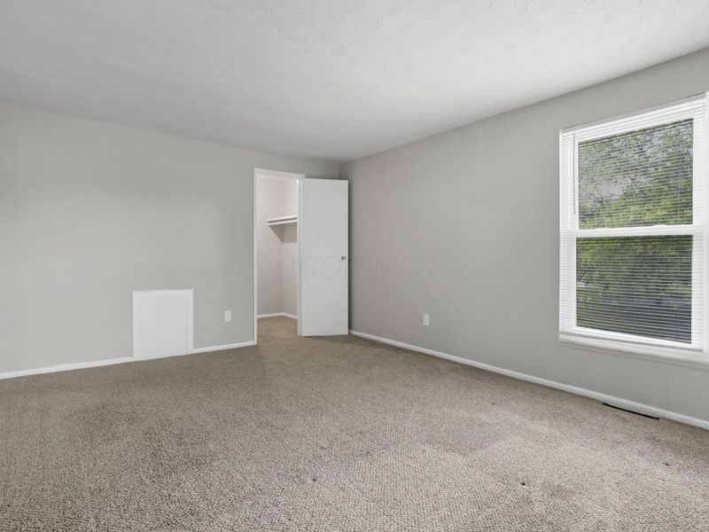 5862 Hallridge Circle , Columbus, OH 43232 Photo 31