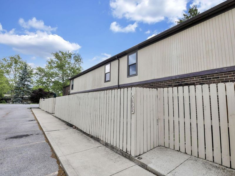 5862 Hallridge Circle , Columbus, OH 43232 Photo 40