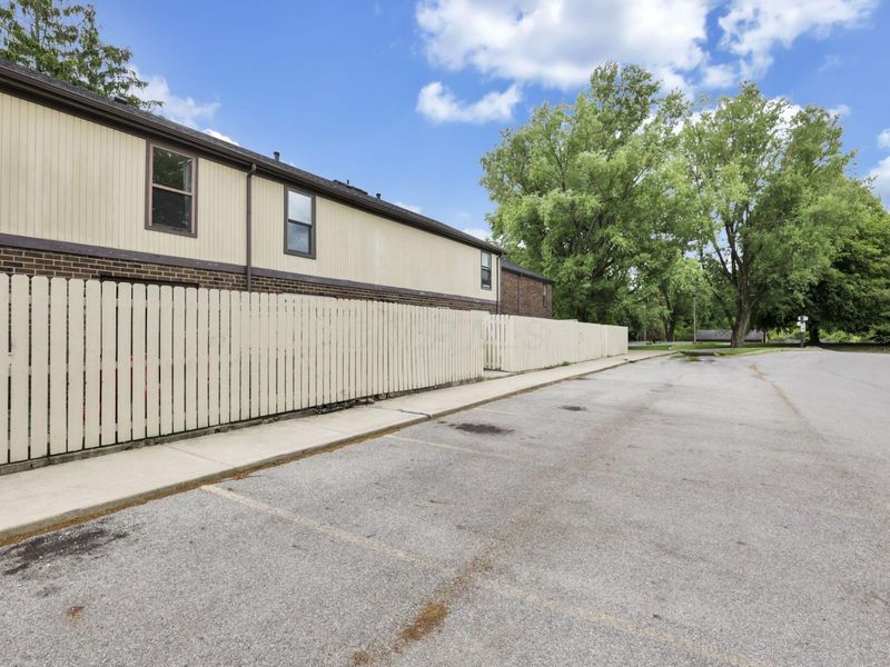 5862 Hallridge Circle , Columbus, OH 43232 Photo 41