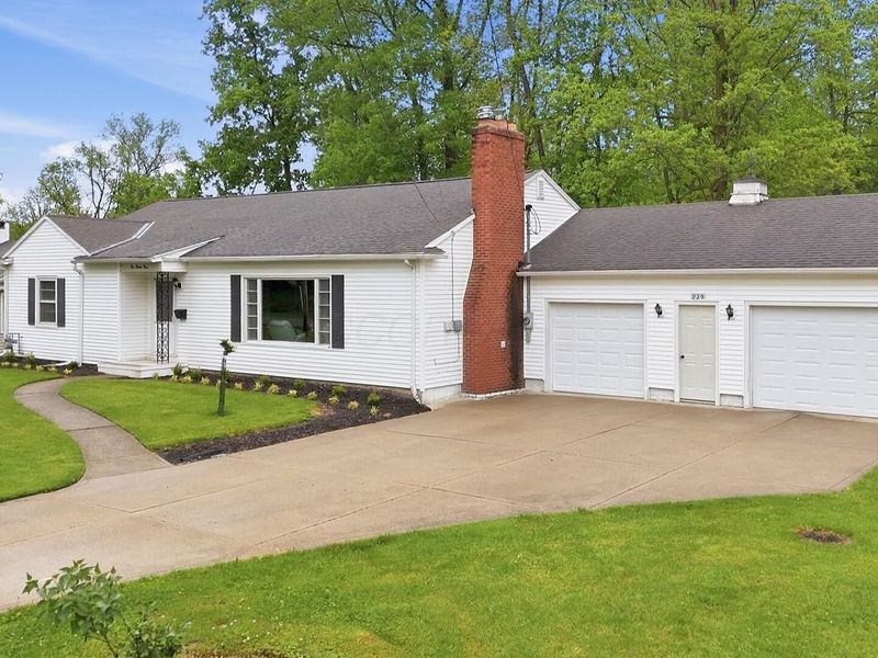 229 Ridgewood Boulevard , Mansfield, OH 44907 Photo 2