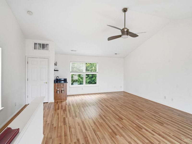 130 Mulberry Street, Cincinnati, OH 45202 Photo 41