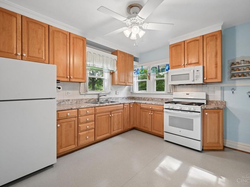 4281 Boomer Road, Green Township, OH 45247 Photo 11