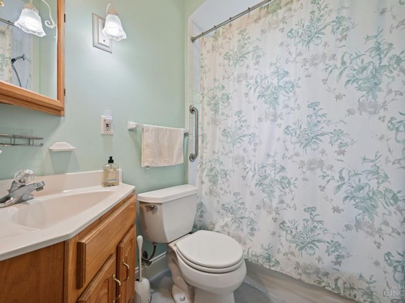 4281 Boomer Road, Green Township, OH 45247 Photo 17