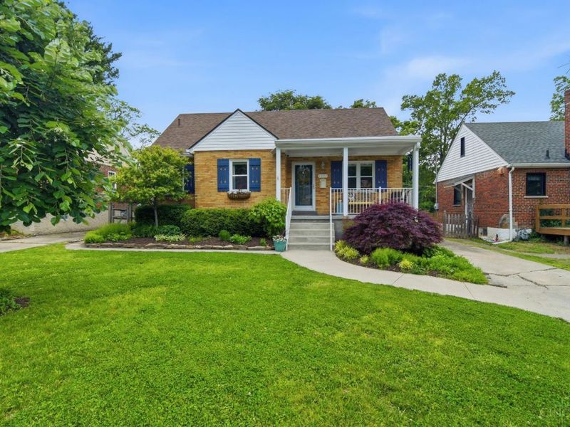 7137 Silvercrest Drive, Sycamore Township, OH 45236 Photo 1