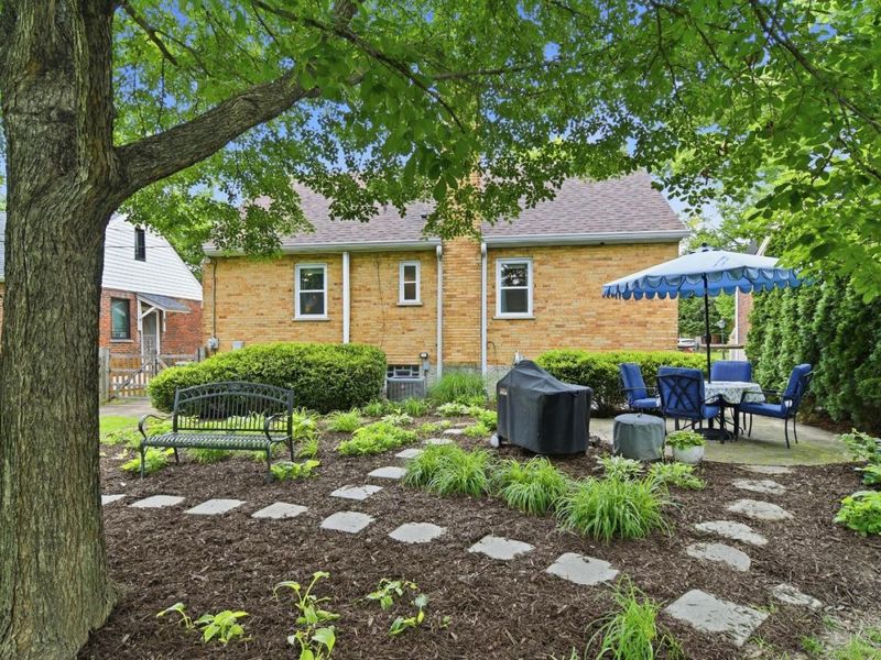 7137 Silvercrest Drive, Sycamore Township, OH 45236 Photo 30