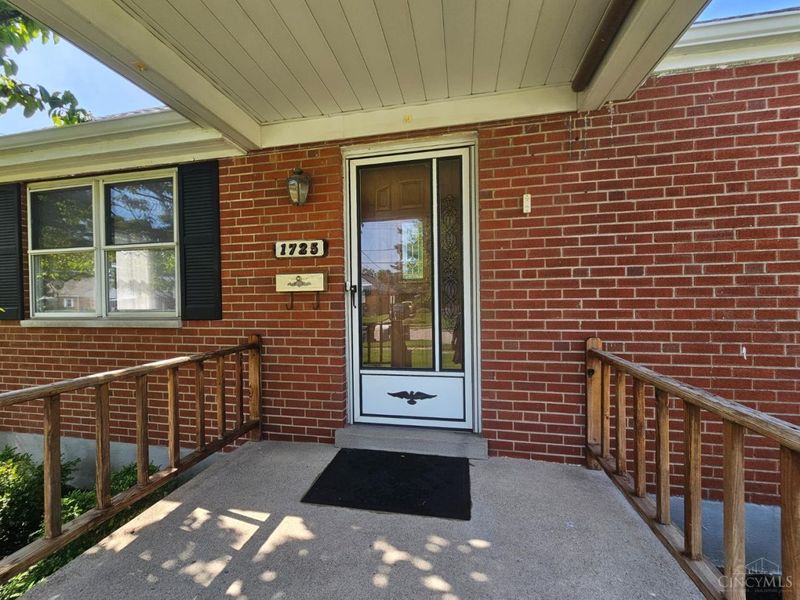 1725 Norcol Lane, North College Hill, OH 45231 Photo 5