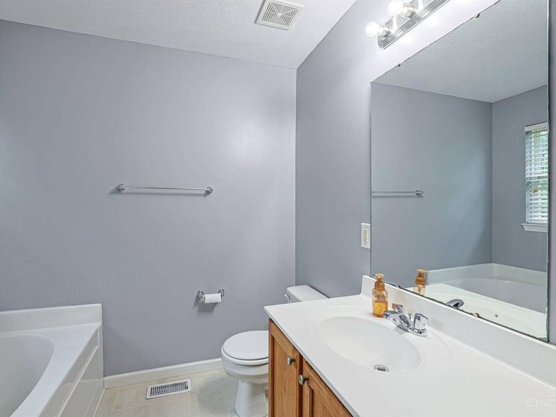74 Coyote Drive, Hamilton Twp, OH 45039 Photo 14