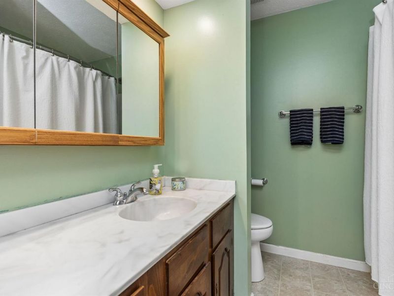 1073 Marla Drive, Milford, OH 45150 Photo 31