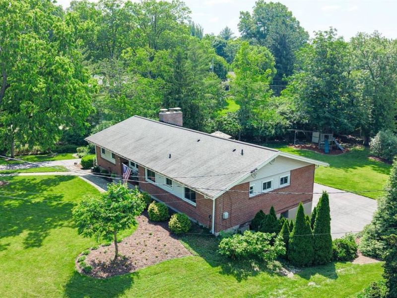 7451 Miami Hills Drive, Madeira, OH 45243 Photo 3