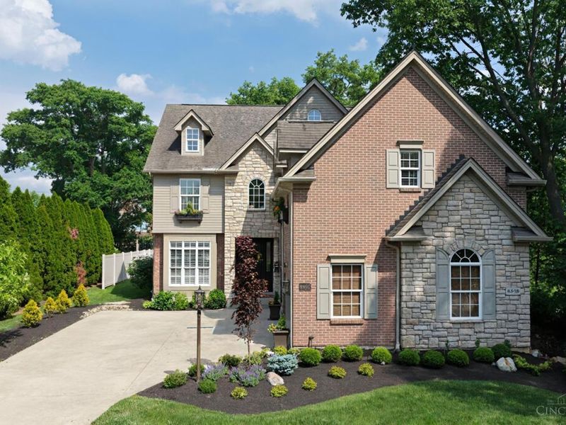 9630 Ross Avenue, Montgomery, OH 45242 Photo 2