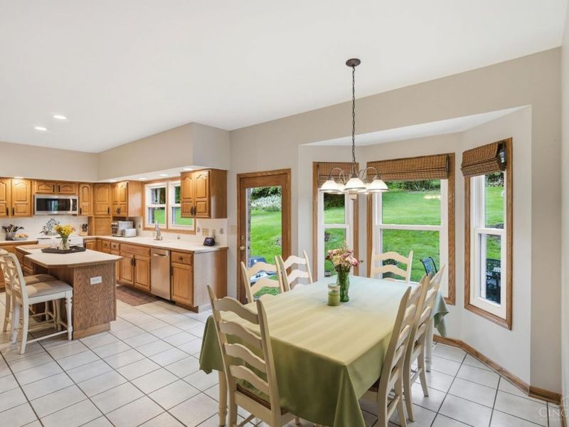 8680 Rupp Farm Drive, West Chester, OH 45069 Photo 12
