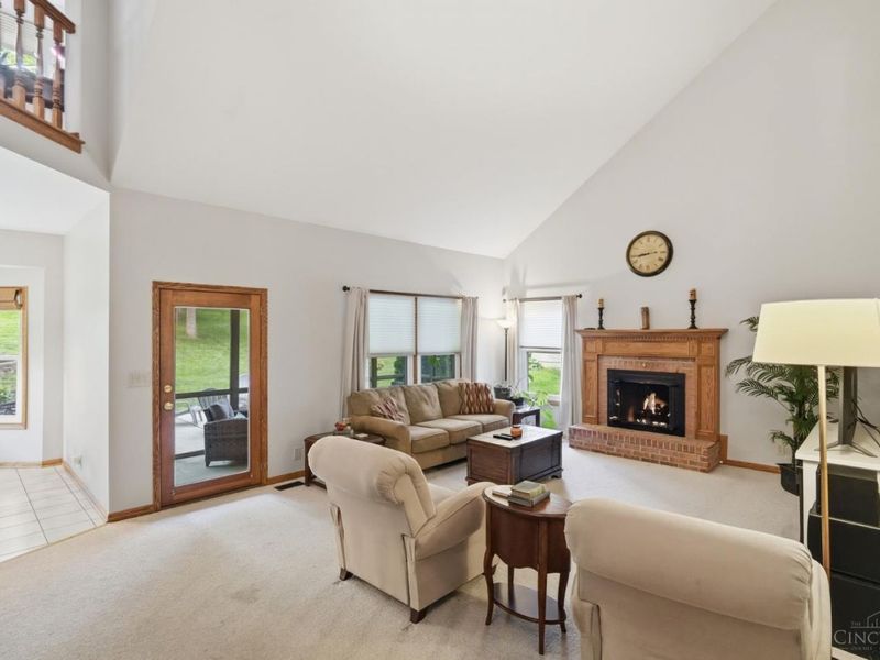 8680 Rupp Farm Drive, West Chester, OH 45069 Photo 5