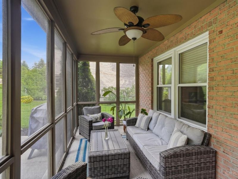 8680 Rupp Farm Drive, West Chester, OH 45069 Photo 6