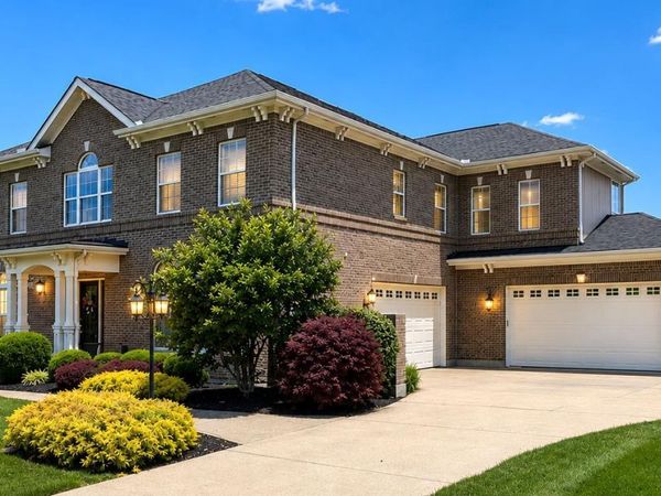 2325 Estate Ridge Drive, Cincinnati, OH 45244