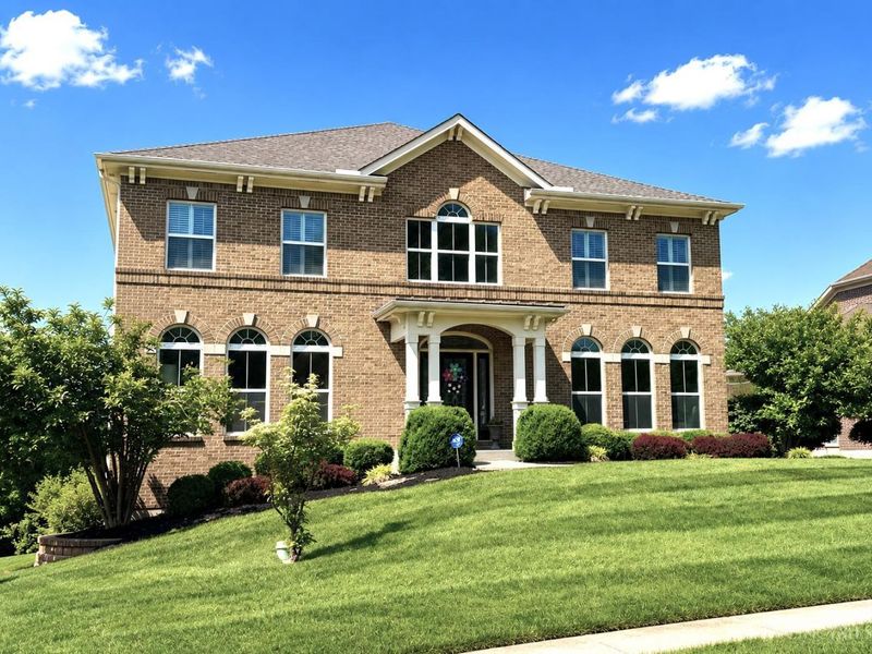 2325 Estate Ridge Drive, Cincinnati, OH 45244 Photo 3