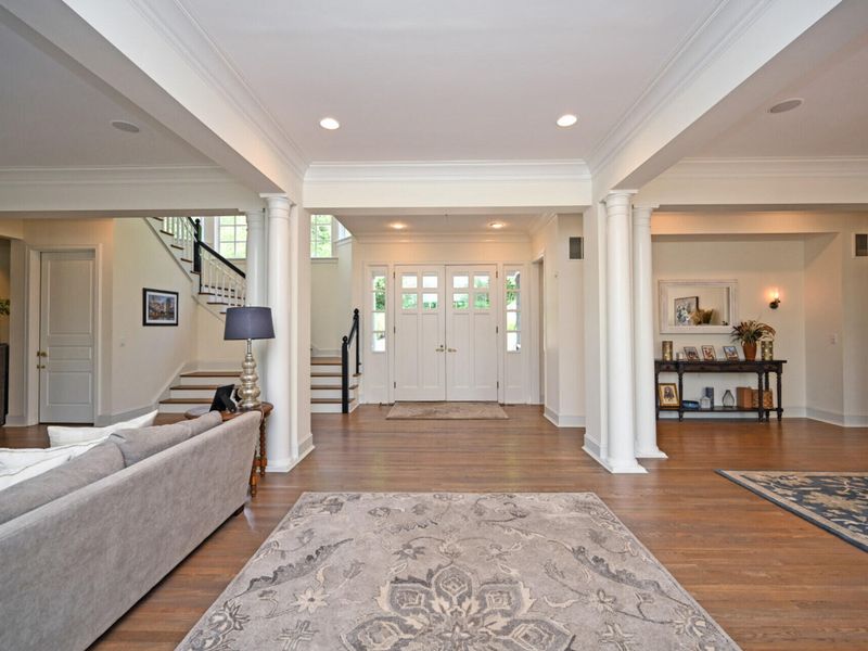 1300 Mistymeadow Lane, Cincinnati, OH 45230 Photo 5