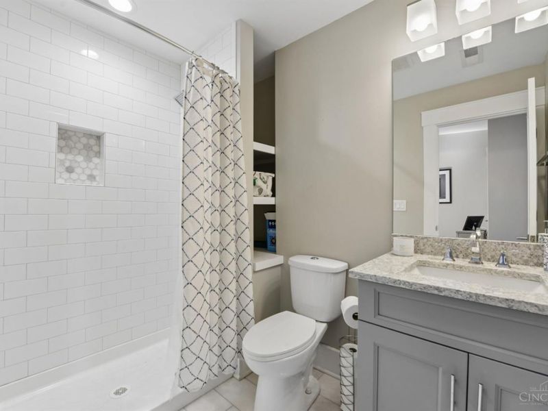 817 Broadway Street, Unit 3, Cincinnati, OH 45202 Photo 20