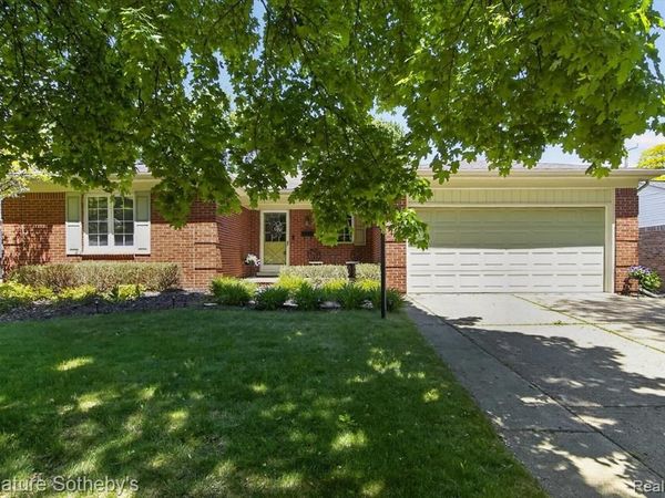 1782 Nantucket Road, Plymouth, MI 48170