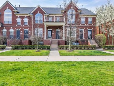 3214 Camden Drive, Troy, MI 48084