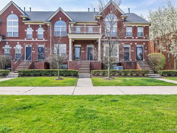 3214 Camden Drive, Troy, MI 48084