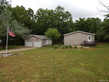 2389 W Maplehurst Drive, Gerrish Township, Mi 48653