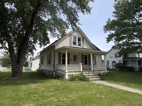 Main Photo