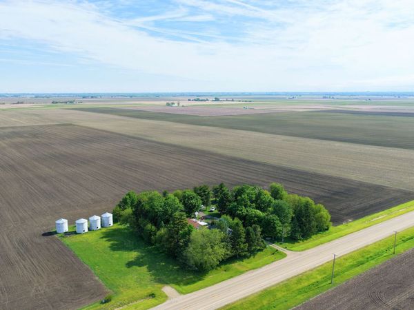 1141 E IL Rt 18, Streator, IL 61364