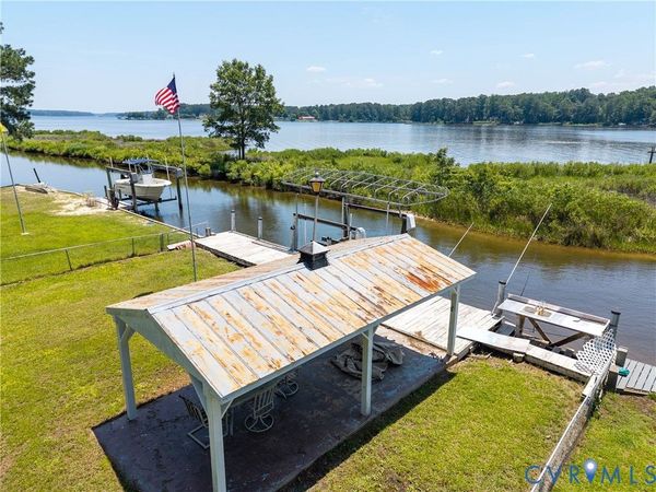 742 Shore Drive, Hartfield, VA 23071