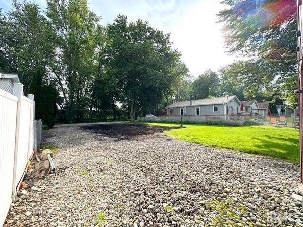 5055 E Summerholme Road, Knox, IN 46534