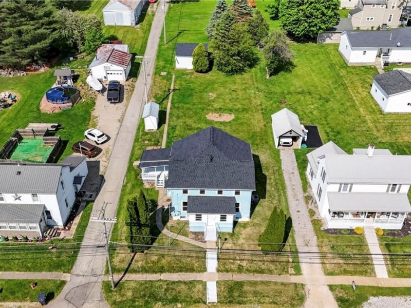 204 N Market Street, Somerset, OH 43783 Photo 2