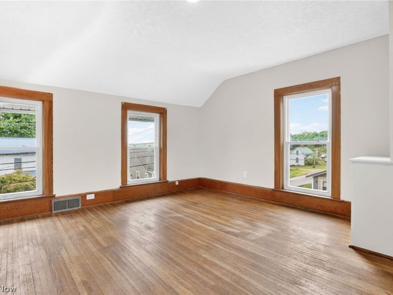 204 N Market Street, Somerset, OH 43783 Photo 24