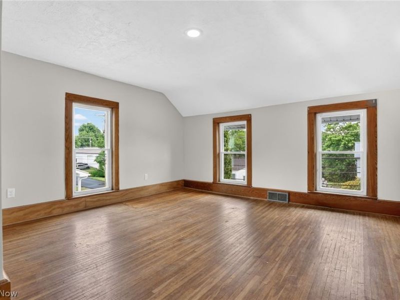 204 N Market Street, Somerset, OH 43783 Photo 26