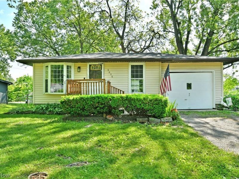 3605 Boston Avenue SE, Warren, OH 44484 Photo 1