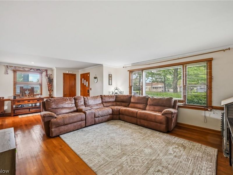 5863 Emerson Avenue NW, Champion, OH 44483 Photo 10