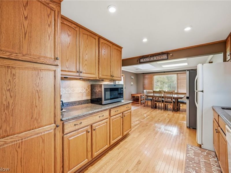 5863 Emerson Avenue NW, Champion, OH 44483 Photo 14