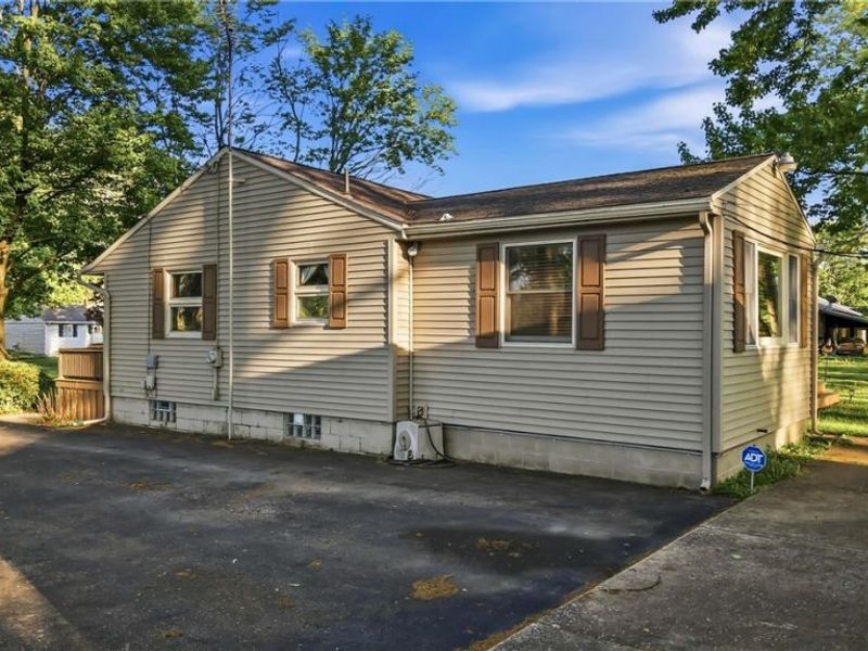 5863 Emerson Avenue NW, Champion, OH 44483 Photo 28