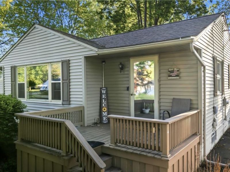 5863 Emerson Avenue NW, Champion, OH 44483 Photo 4